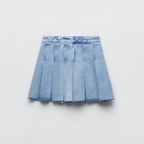 ZARA PLEATED DENIM SKIRT - Picture 4 of 11
